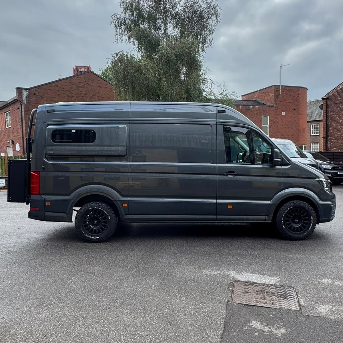 ADV Crafter/TGE MWB side pods