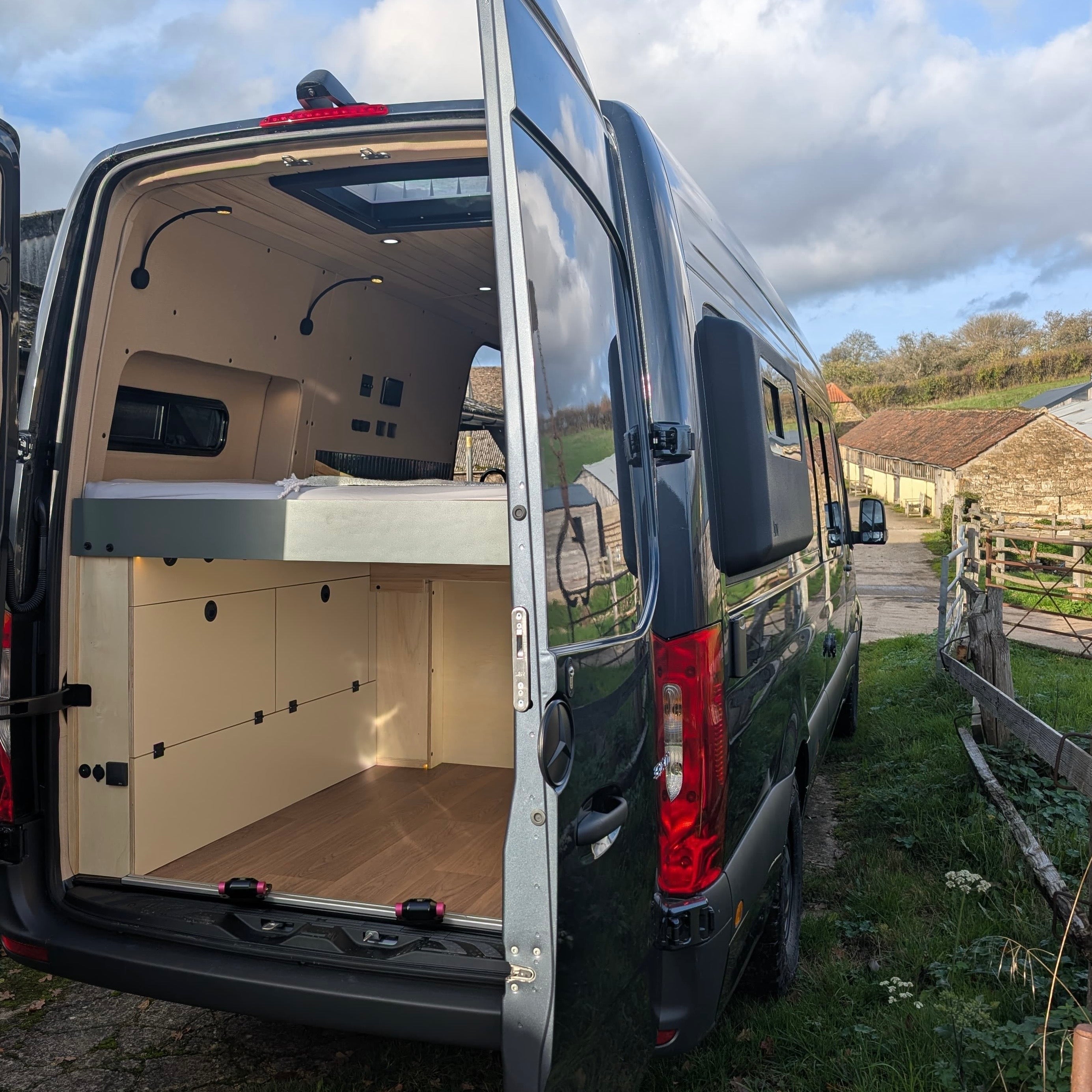 ADV Mercedes Sprinter LWB  Side Pods